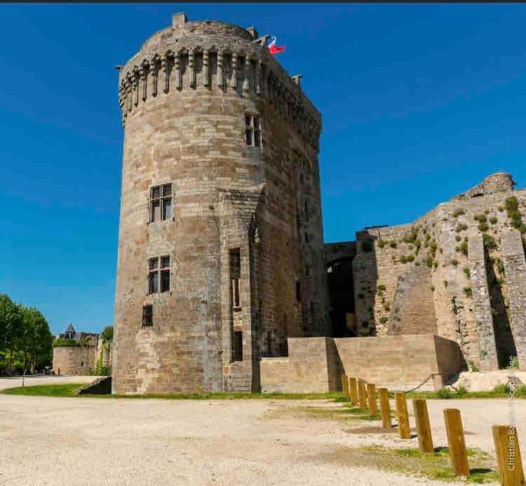 Appartement En Plein Coeur Historique De Dinan Exterior foto